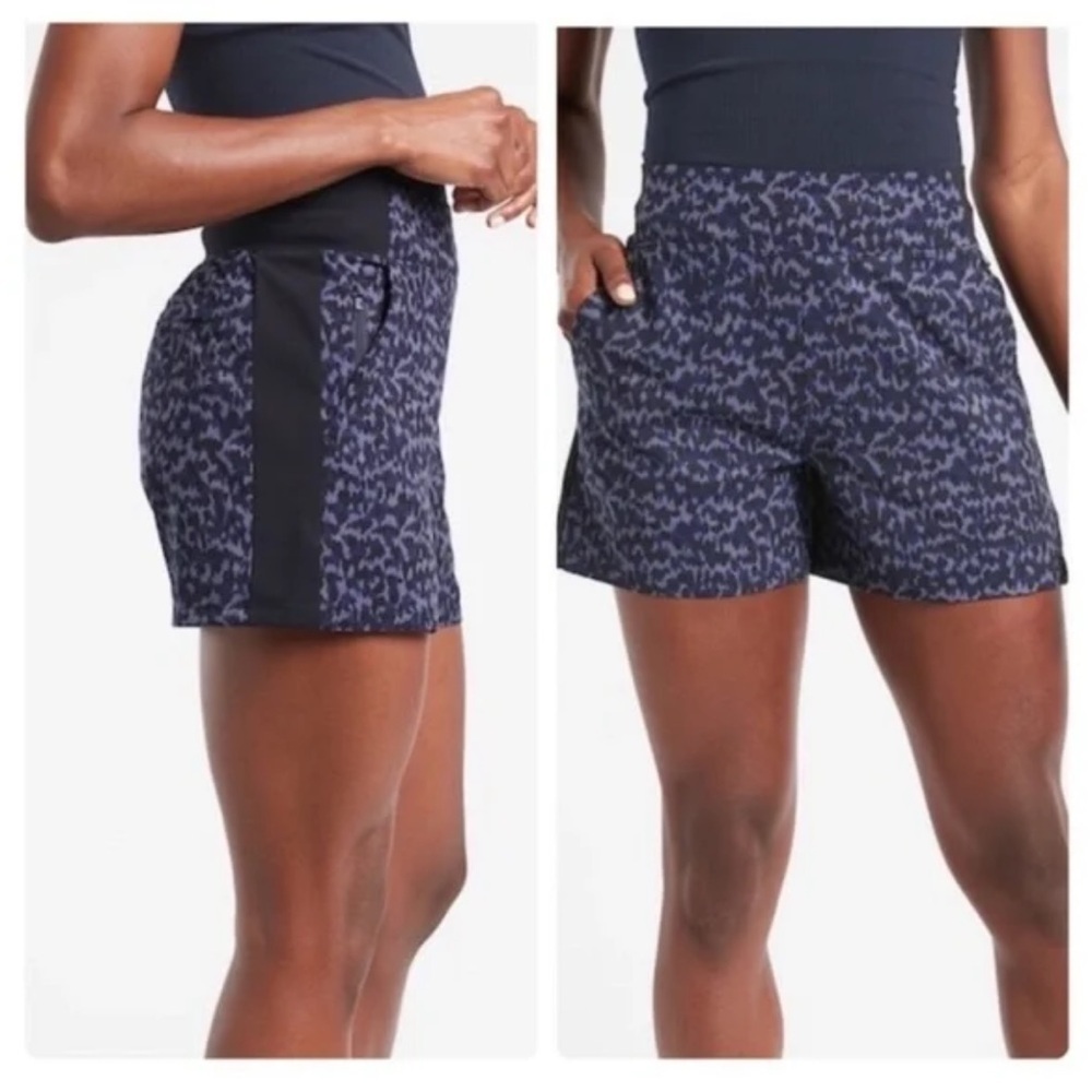 Athleta Brooklyn Blue Printed Short Size: 22